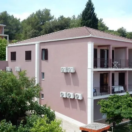 Apartman By The Sea Loviste, Peljesac - 18656 *