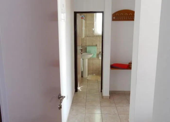Apartman By The Sea Loviste, Peljesac - 18656 *